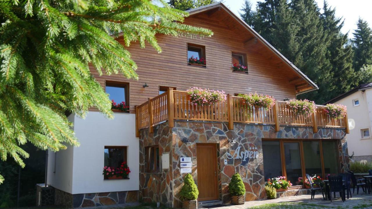 Pension Aspen ฮาร์ราคอฟ ภายนอก รูปภาพ